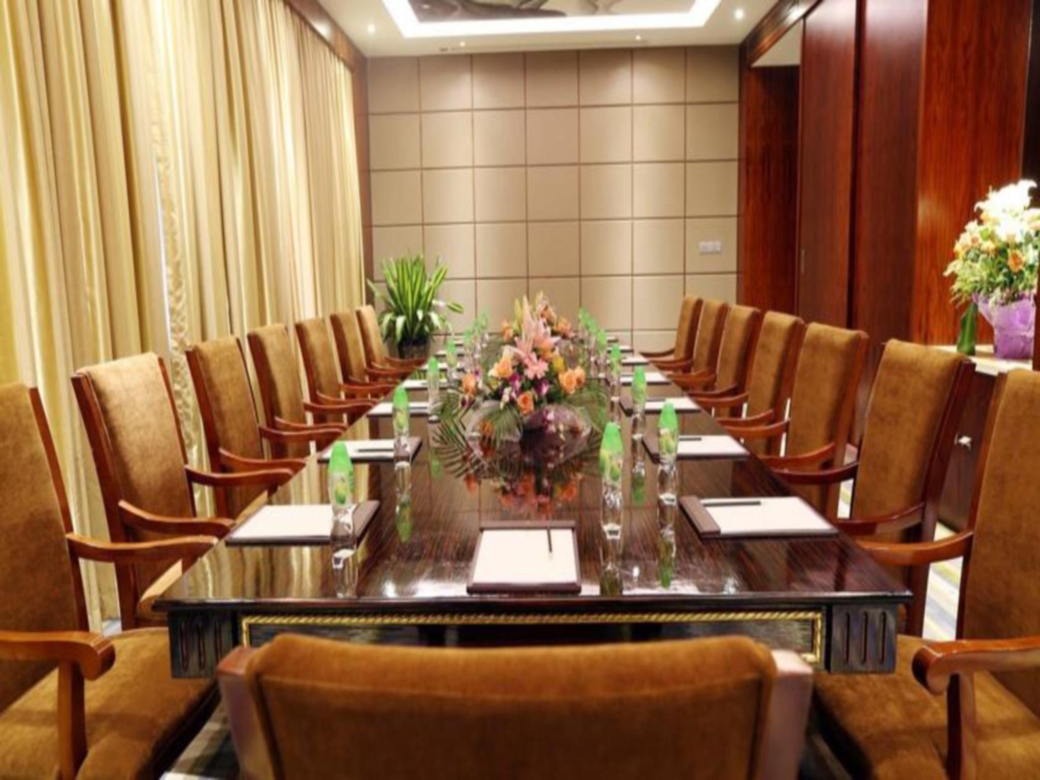 Yihao International Hotel 43/50