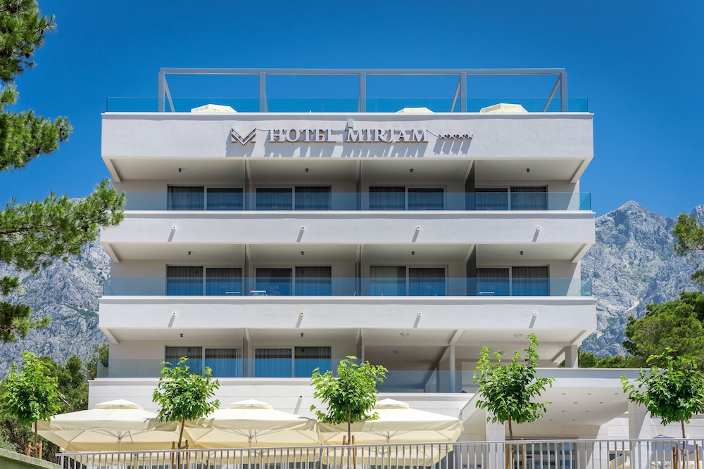 Hotel Mirjam 1/50