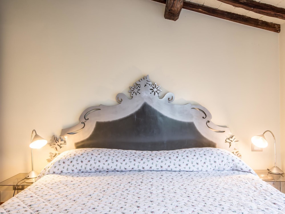 RSH Campo de Fiori Luxury House 27/38