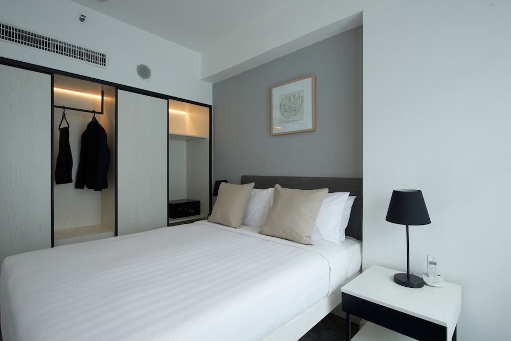 Grand Bay View Hotel 15/50