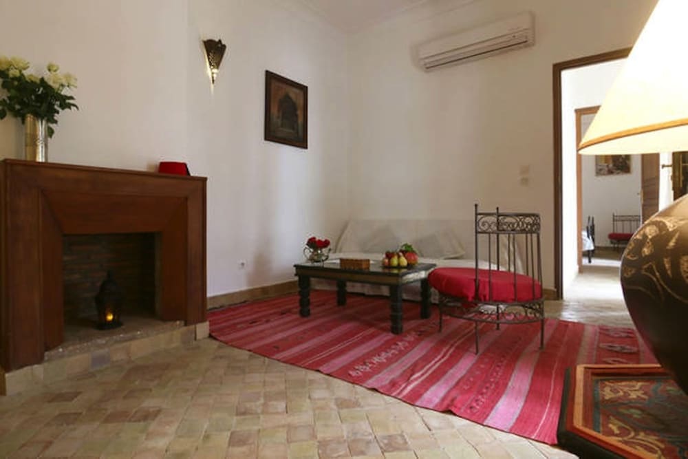 Riad Mandalay 24/35