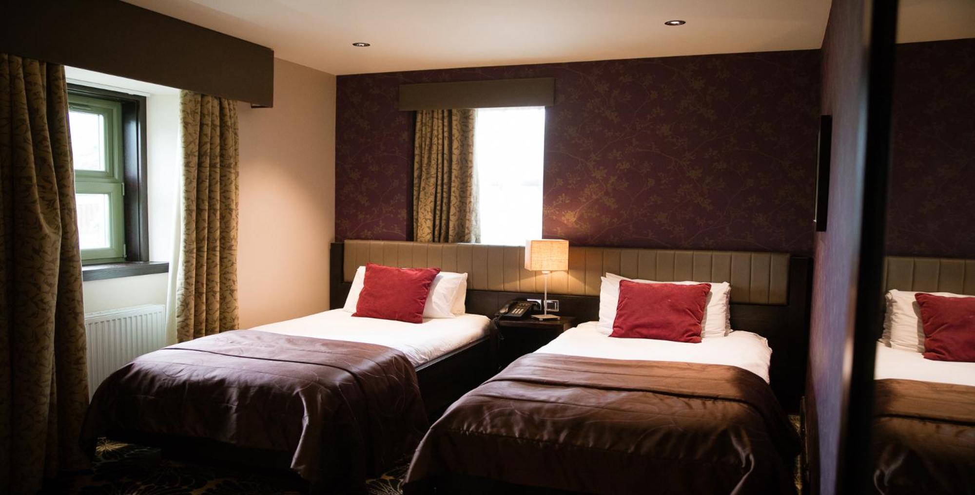 Room, Twin Beds