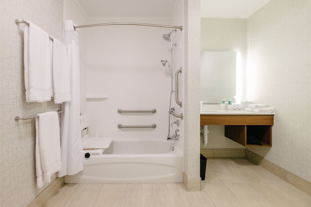 Holiday Inn Express And Suites Eagan Minneapolis Area 18/51