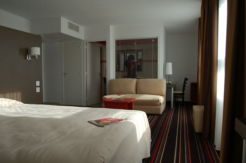 Ibis Styles Segre 12/58