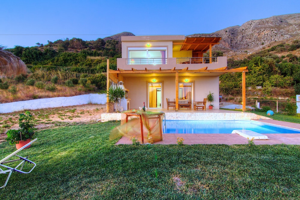 Villa Despina 3/50