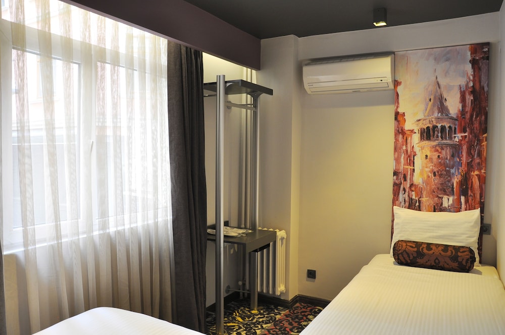Tulip City Taksim Hotel 50/50