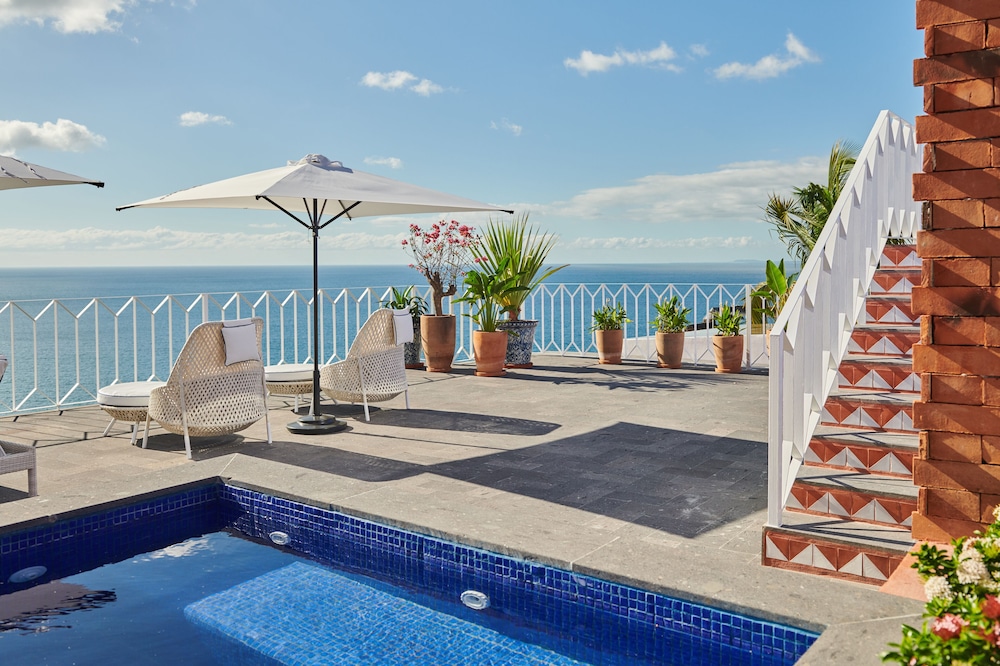 HOTELITO PATIO AZUL 67/75