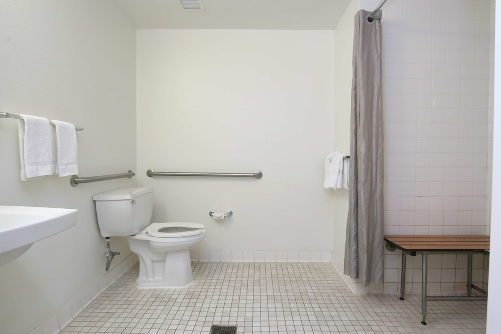 Motel6 Colchester VT - Burlington 20/45