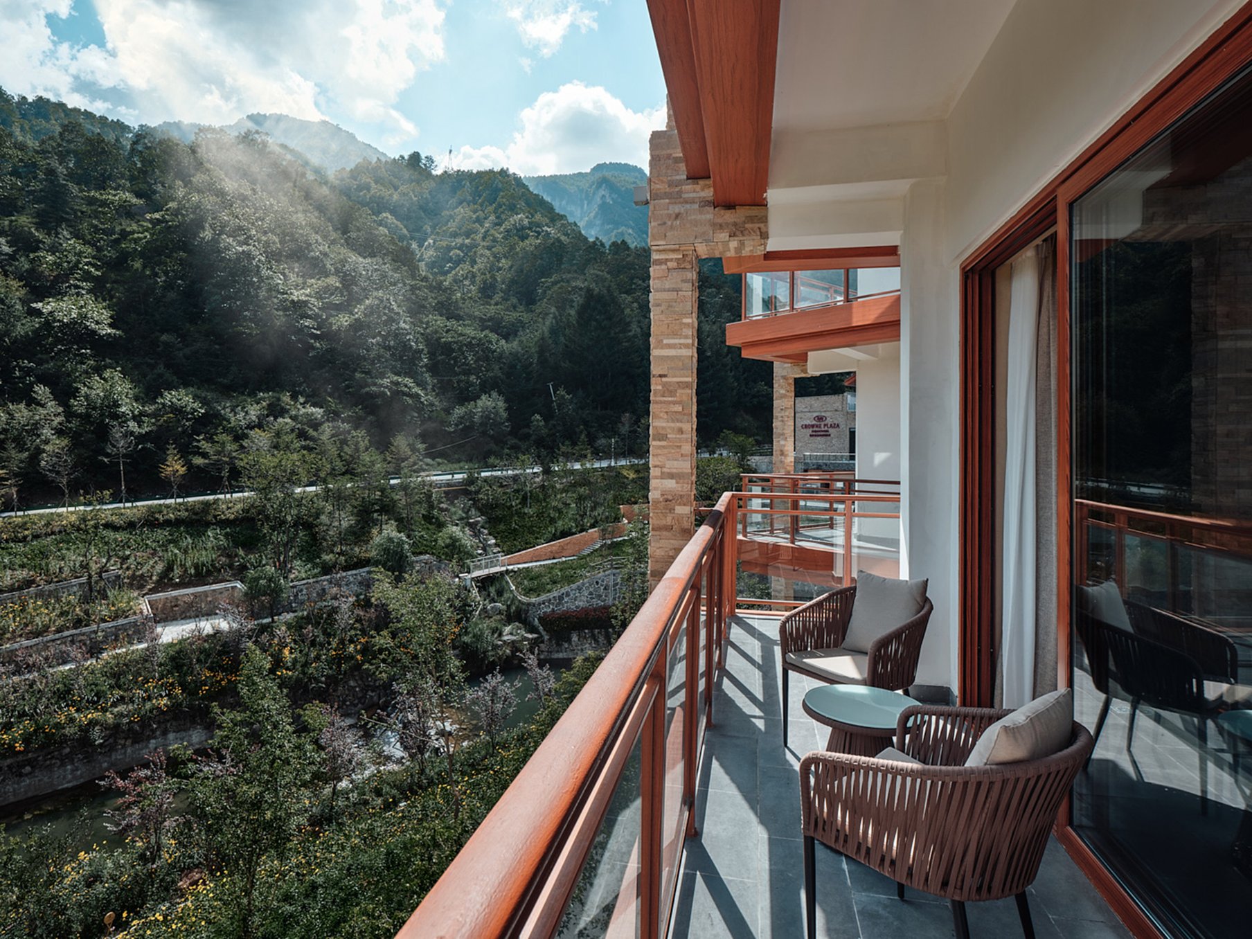 Crowne Plaza Shennongjia 7/50
