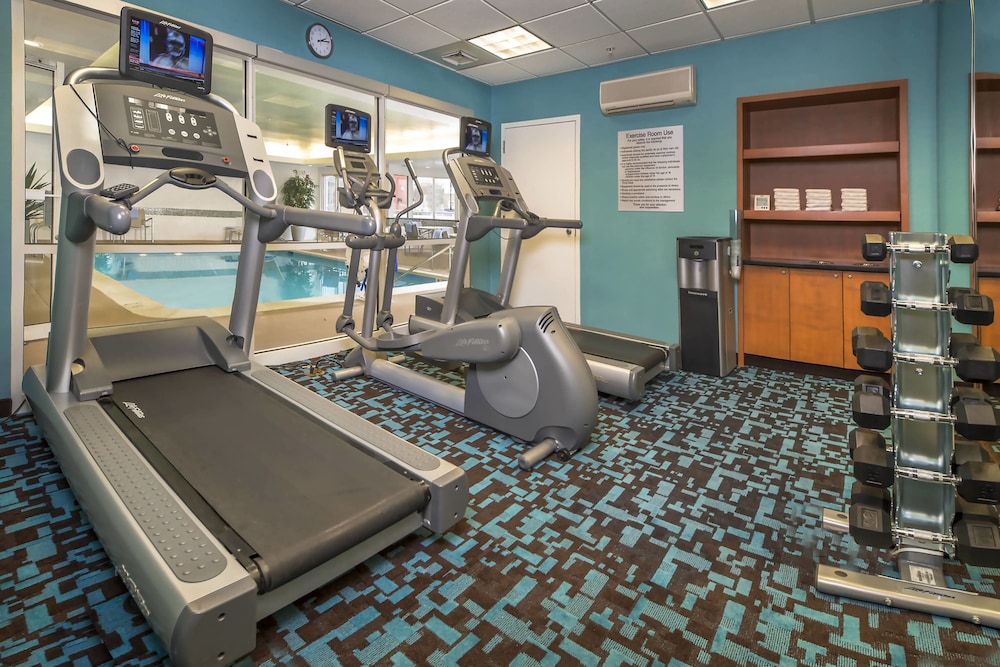 Fairfield Inn And Suites Frederick 27/50