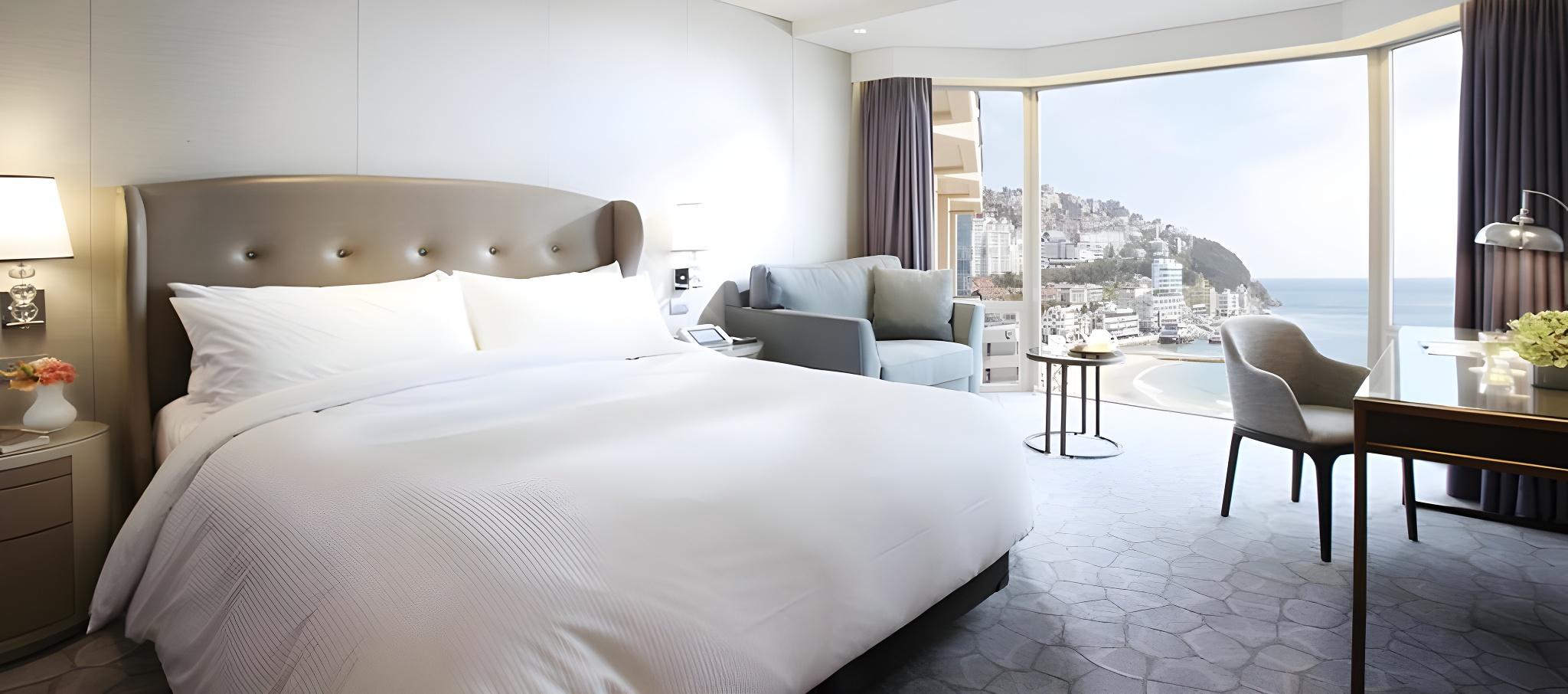 Shin Gwan, Double Bed, Partial Ocean View