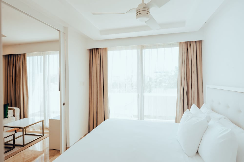 Antera Hotel and Residences 20/66