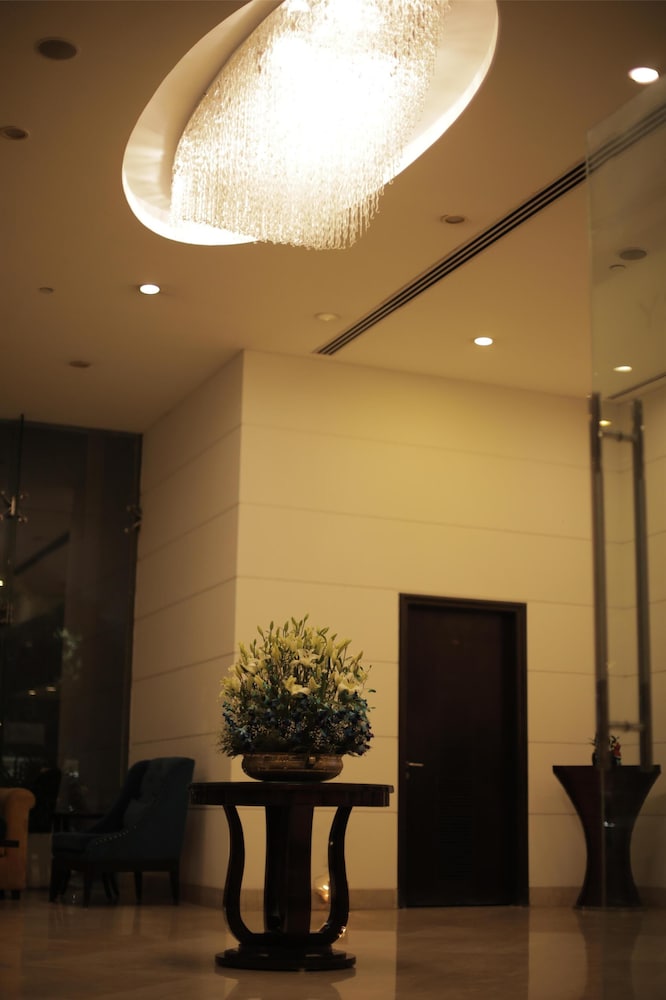 Gurmon Hotels Sohna Road Gurugram a Member of Radisson Individuals 55/75