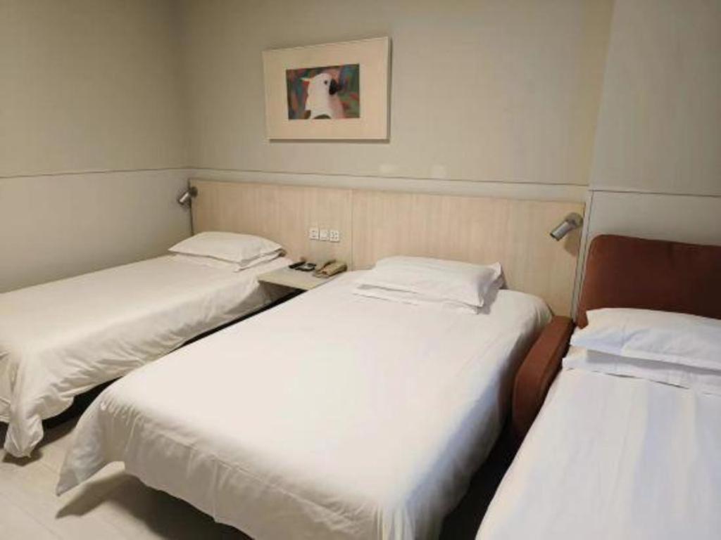 Jinjiang Inn (Beijing Jiuxianqiao Electronic Shopping Mall) 14/40