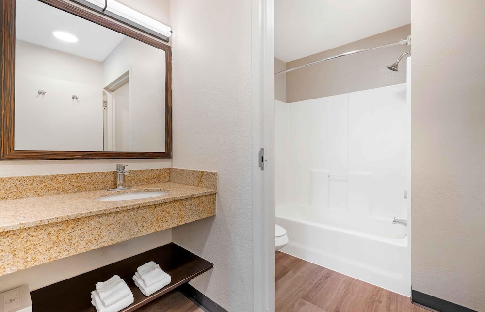 Extended Stay America - San Diego - Carlsbad Village by the Sea 56/58