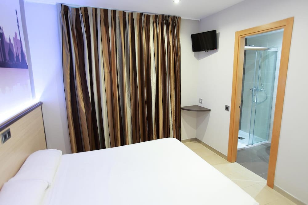 Hostal Las Flores 25/60