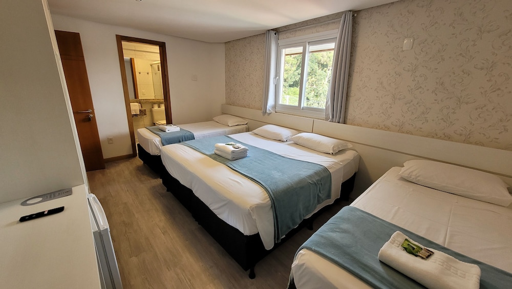 Hotel Golden Hills 14/36