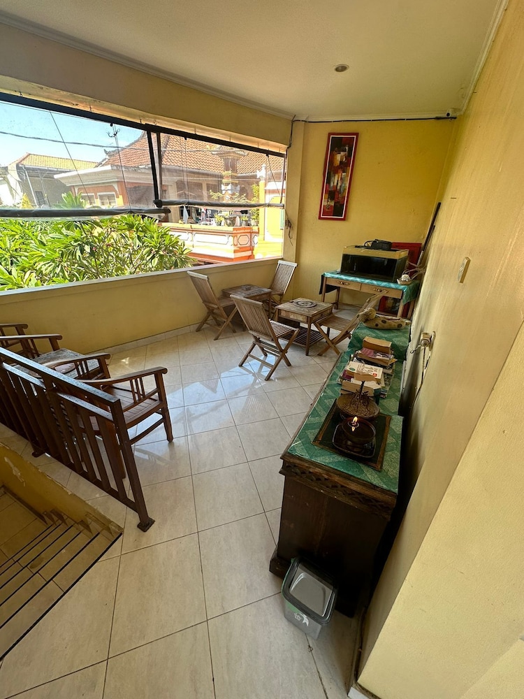 Sari Buana Bed Breakfast 40/62