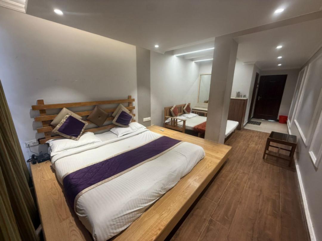 Hotel Maneck Residency 11/25