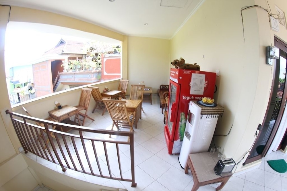Sari Buana Bed Breakfast 50/62