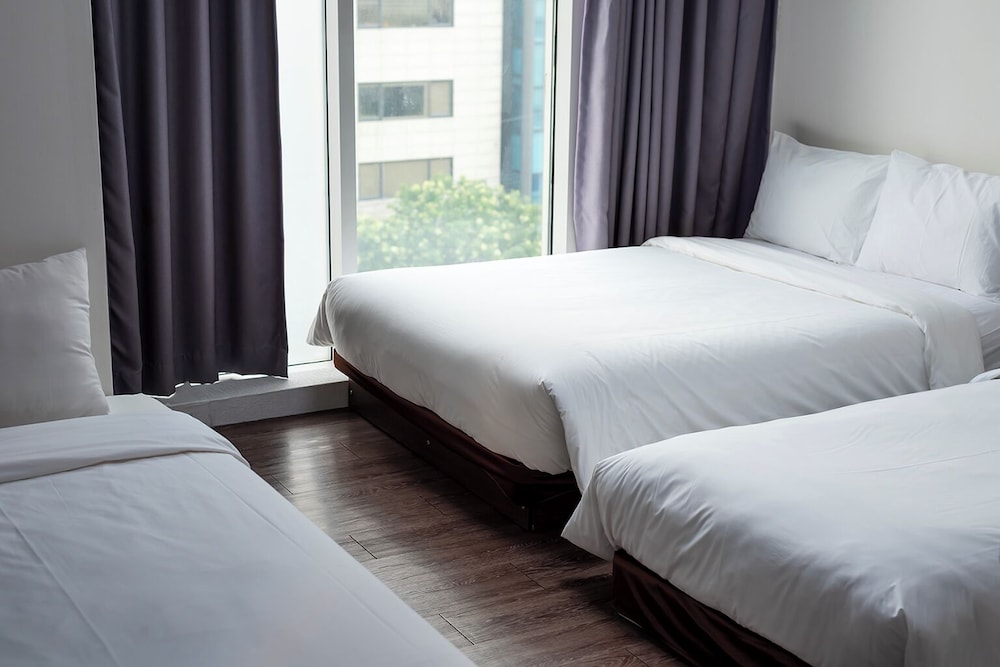 Brown Suites Sinchon Central 22/48
