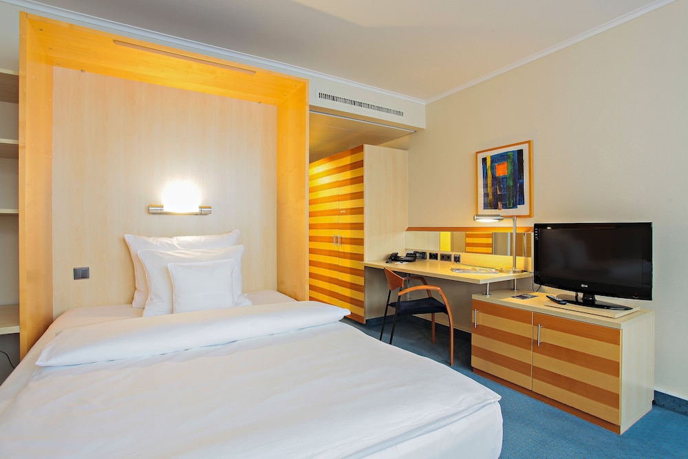 Lindner Hotel Cologne Am Dom, part of JdV by Hyatt 15/58