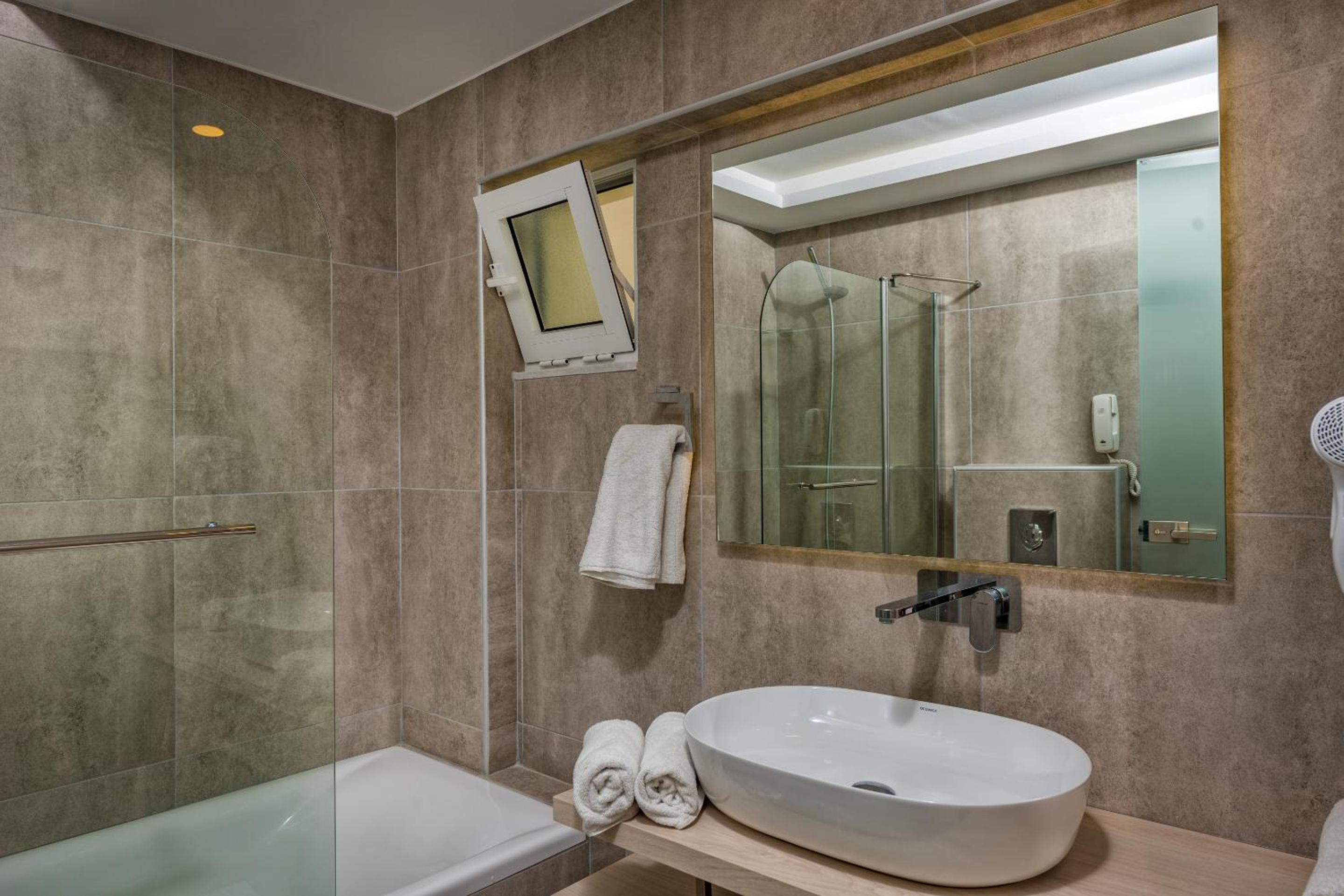 JUNIOR SUITE, PANORAMIC SEA VIEW