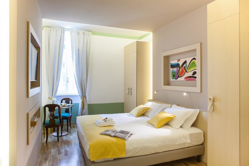 Grand Master Suites 30/74