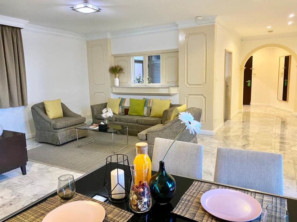 Asoke Residence Sukhumvit by UHG 48/74