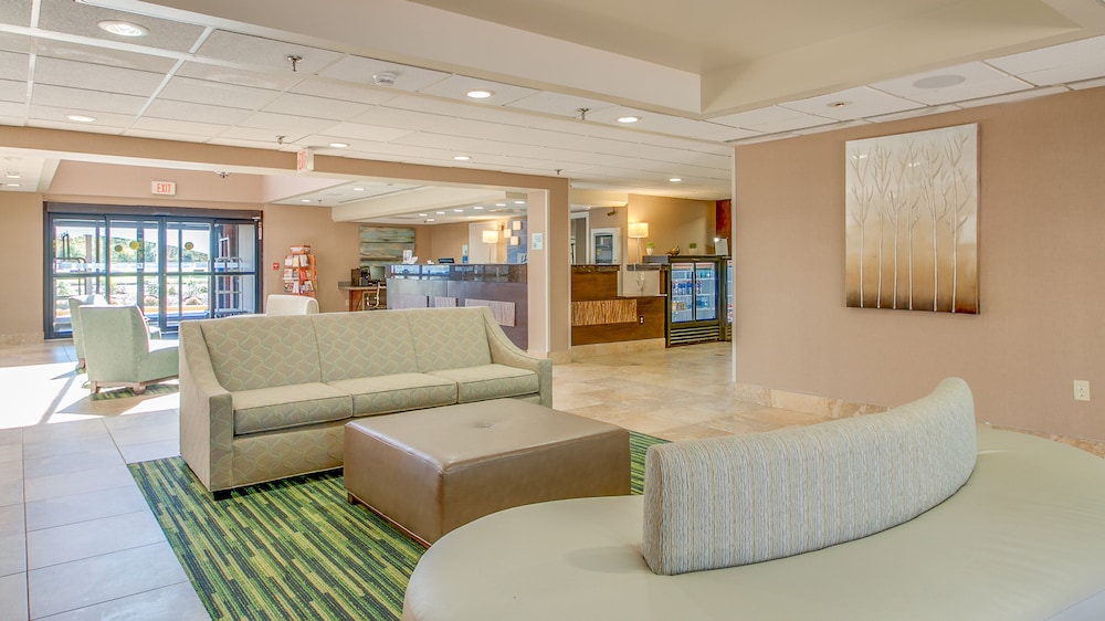 Holiday Inn Express Richmond Midlothian Turnpike 34/51