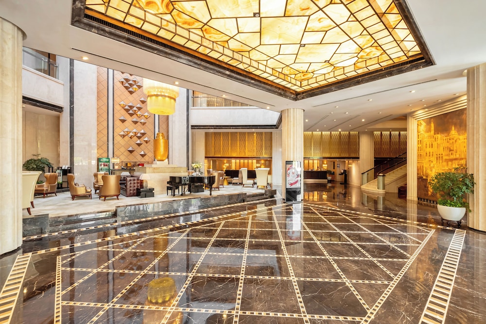 Guangdong Hotel Shanghai 8/38