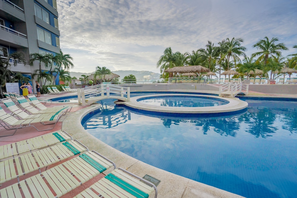 Playa Suites Acapulco 6/64