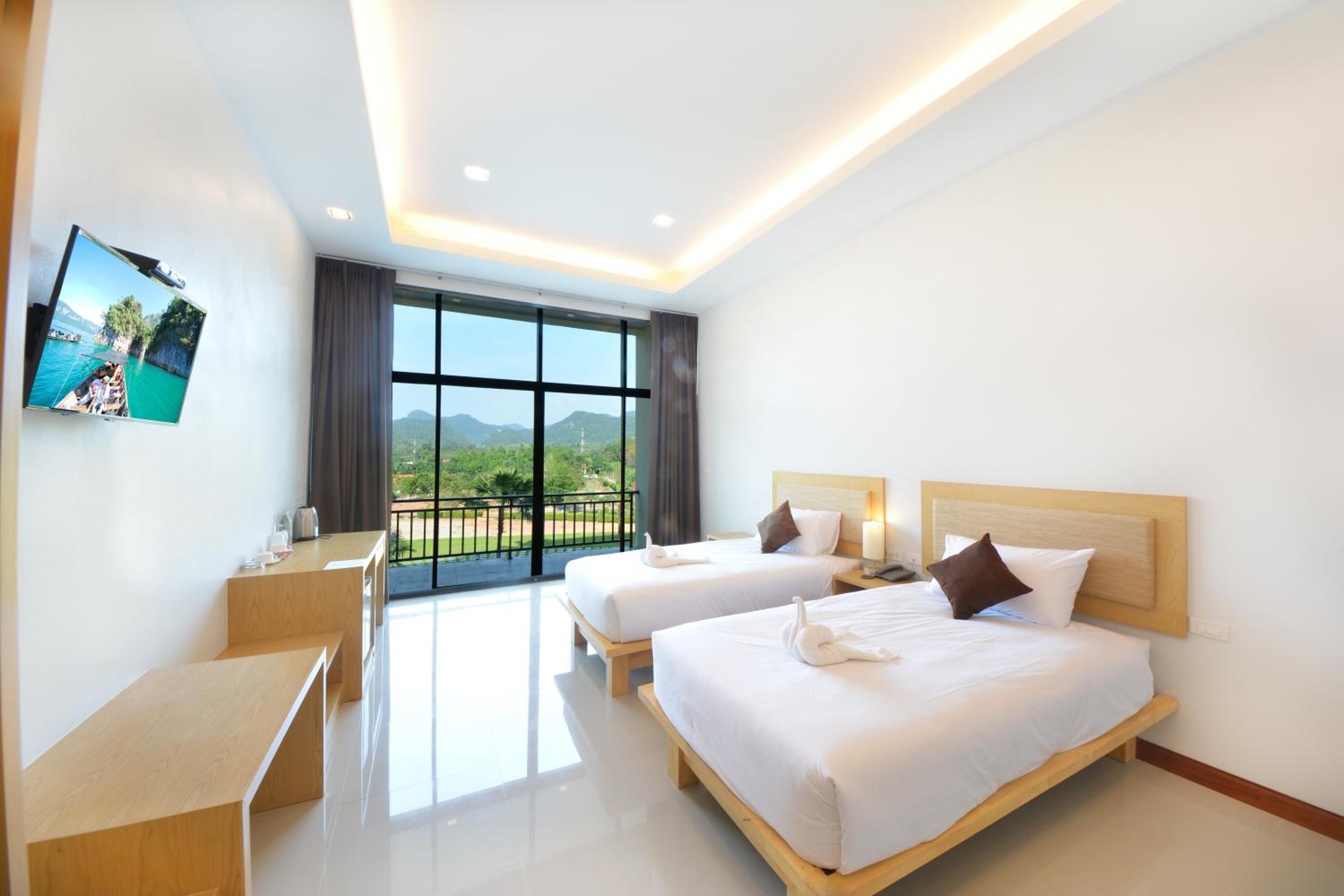 غرفة سوبيريور ثلاثية، Takhun Mountain View Hotel 2/5
