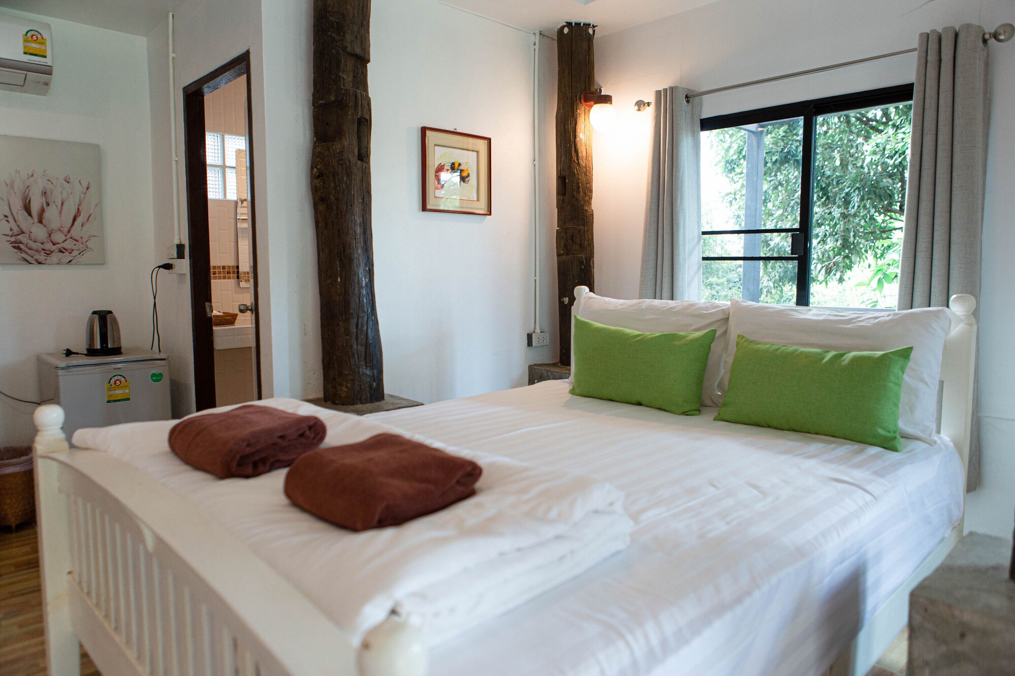 Family, 1 Single and 2 Double Beds
