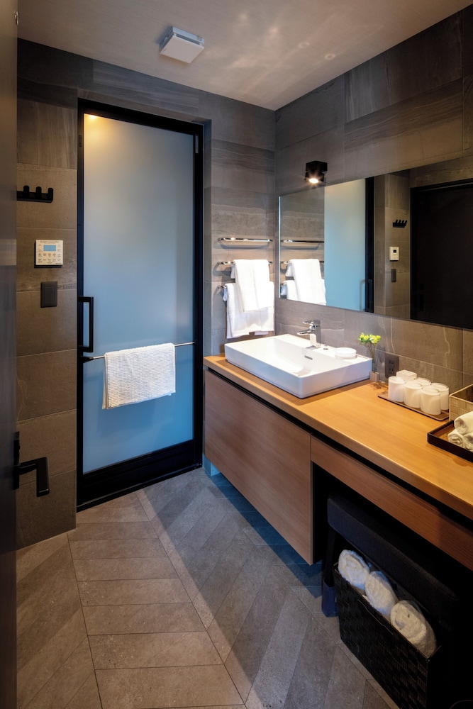 Hotel Sengokuhara 533 44/46