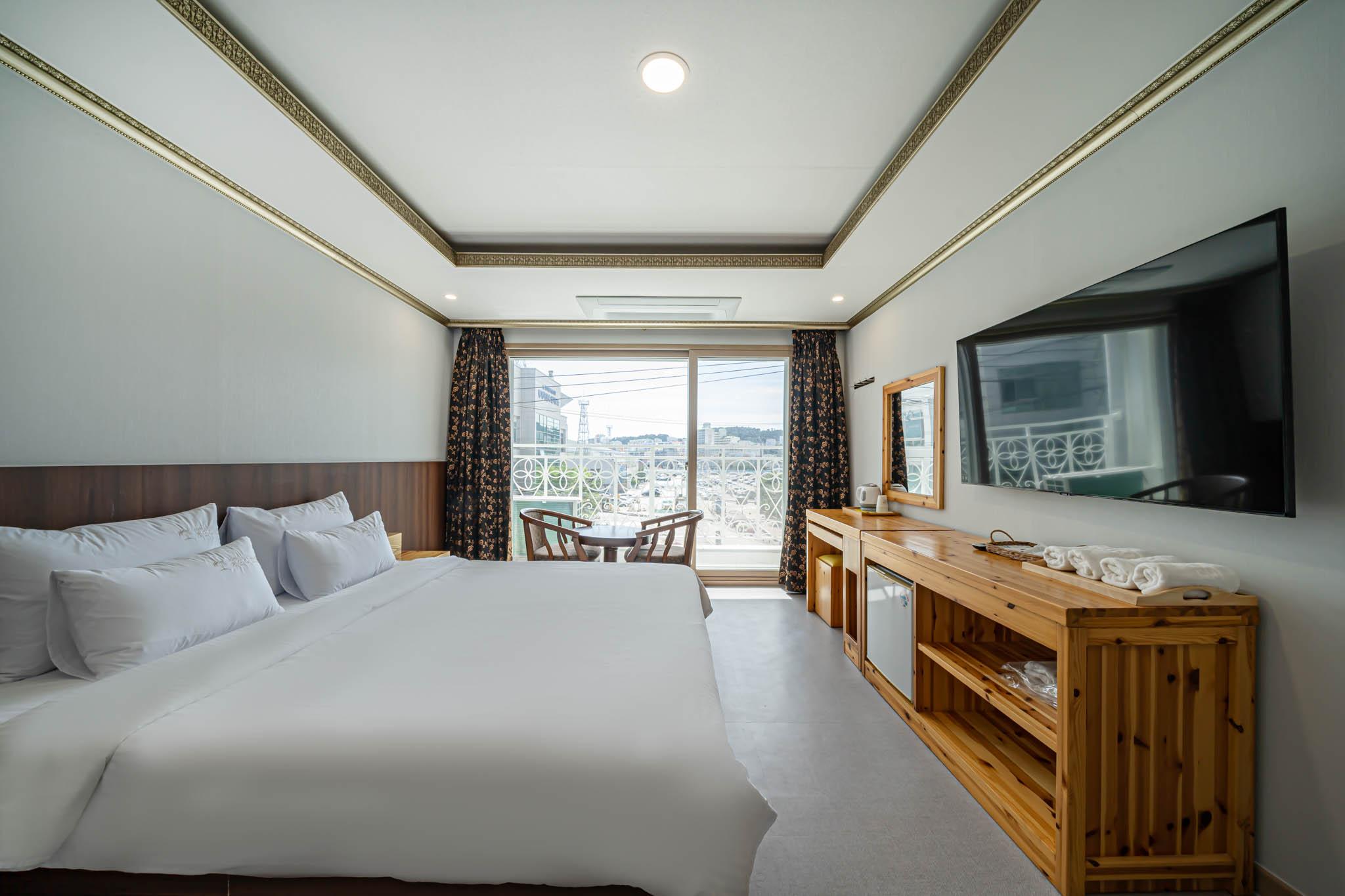 Tongyeong Hawaii Hotel 16/24
