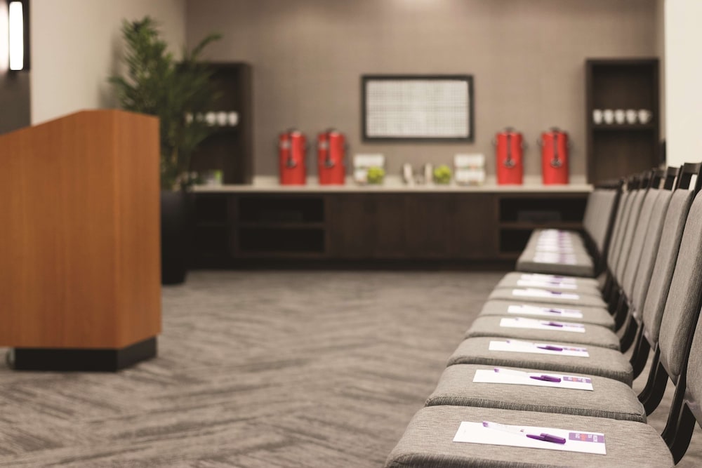 Hyatt Place Chicago O'Hare Airport 30/50