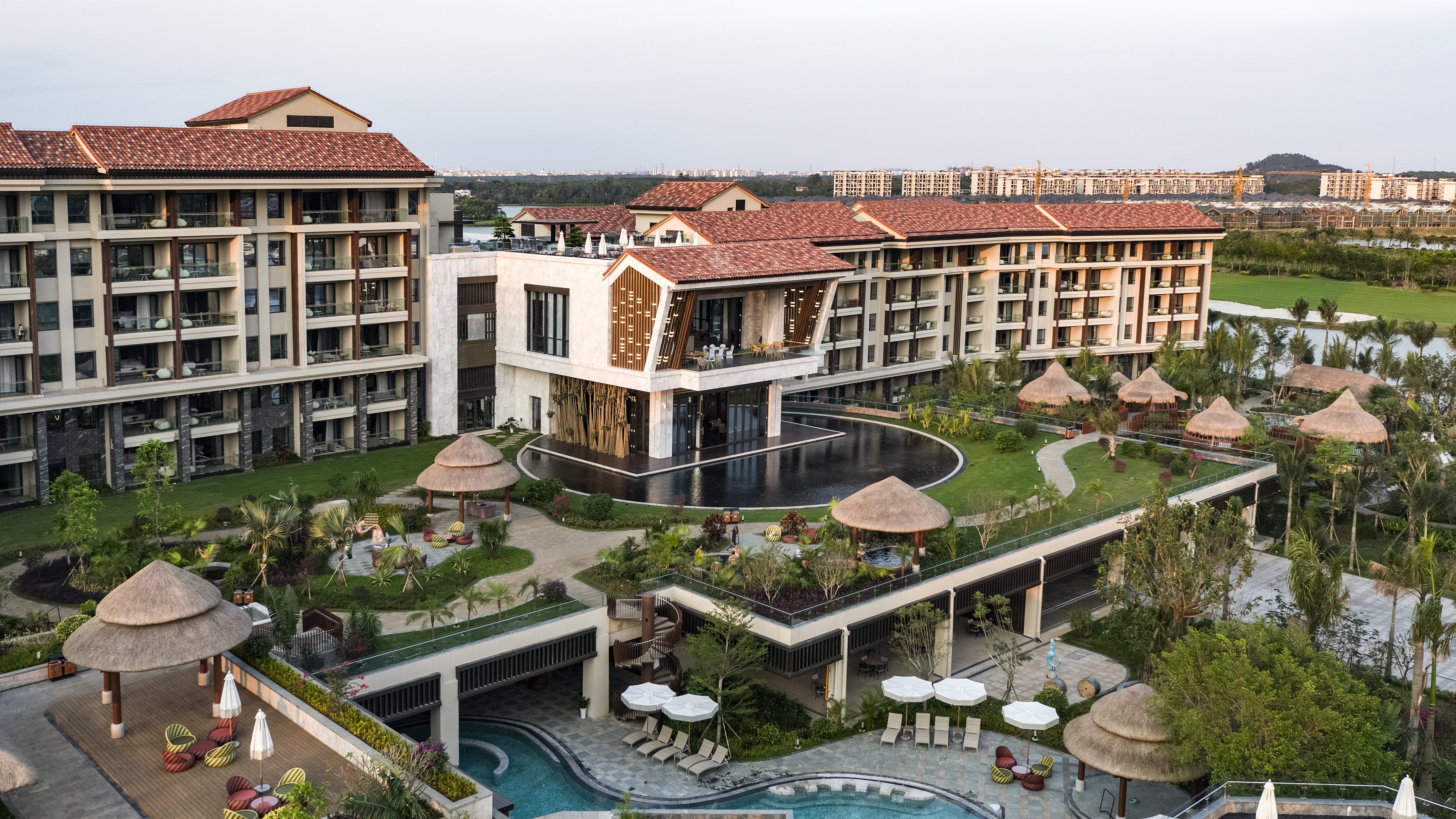 Holiday Inn Resort Qionghai Guantang 4/50