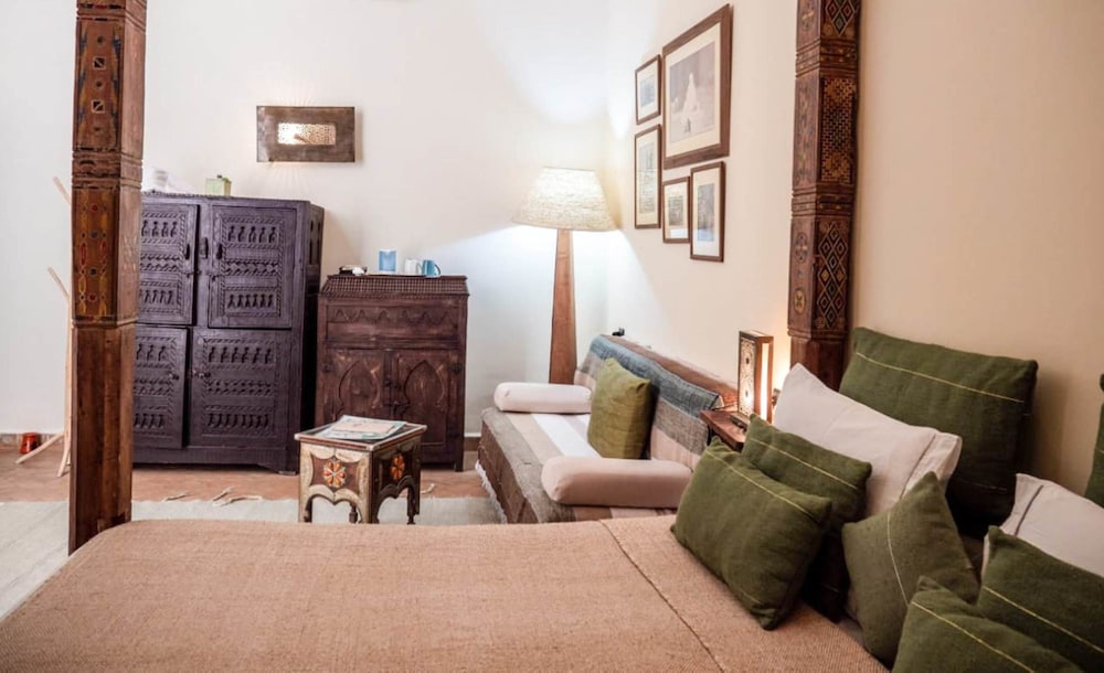 Riad Les Ammonites 48/63