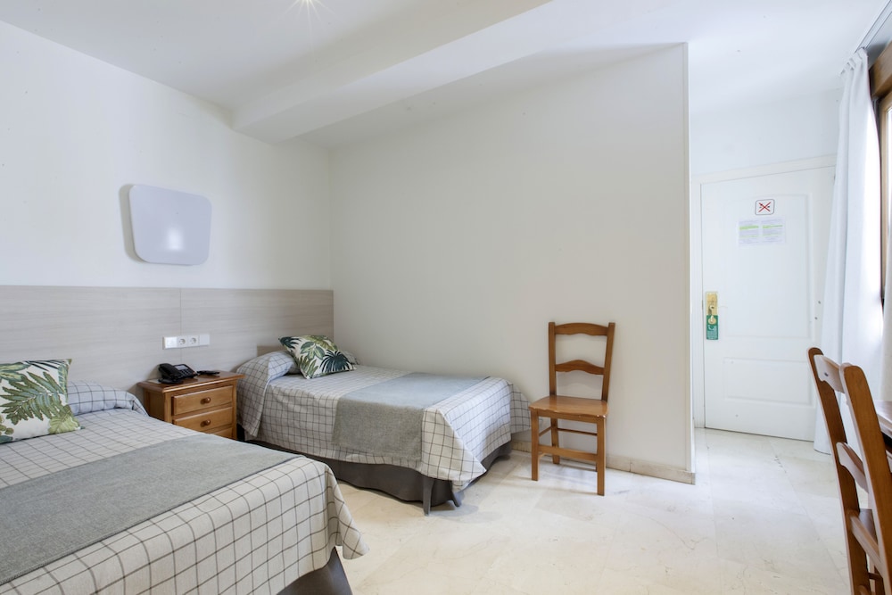 Hostal Castilla Ii Puerta Del Sol 38/73