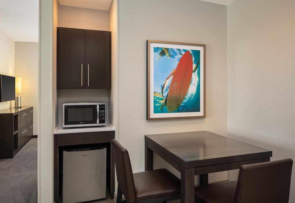 Hyatt Place Santa Cruz 37/49