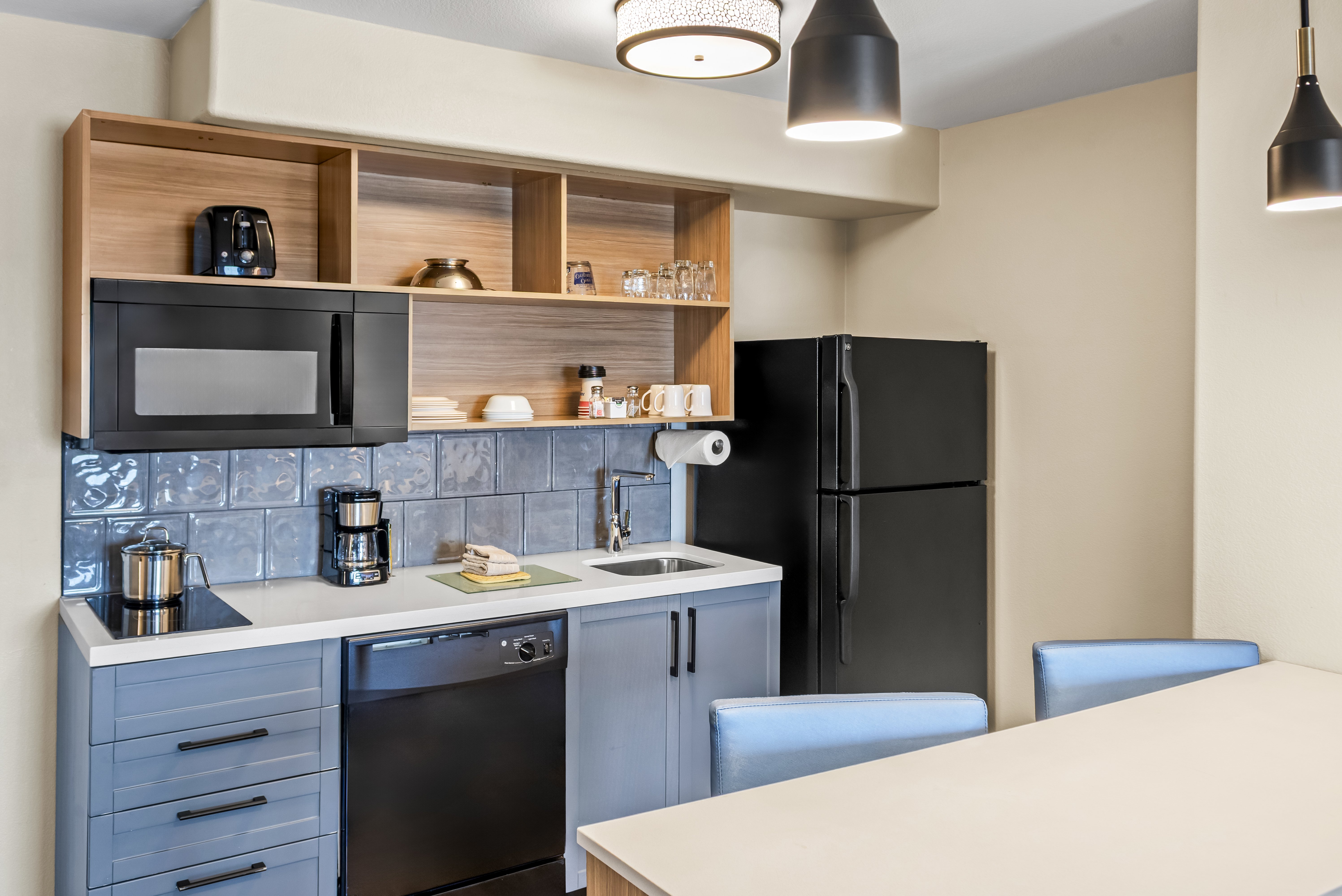 Candlewood Suites Victoria 50/66