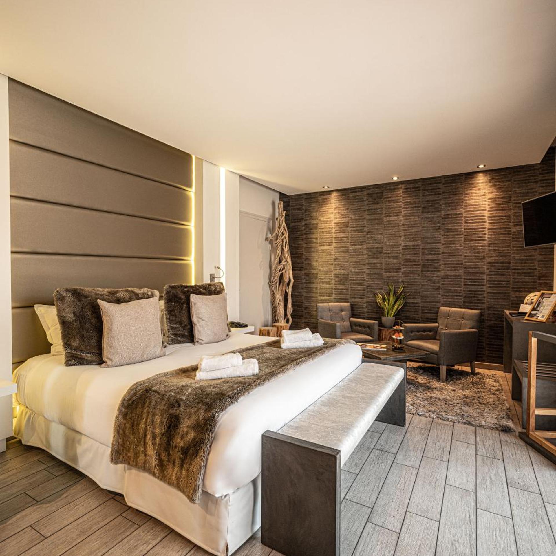 Deluxe, Double Bed, Outdoor Jetted Tub
