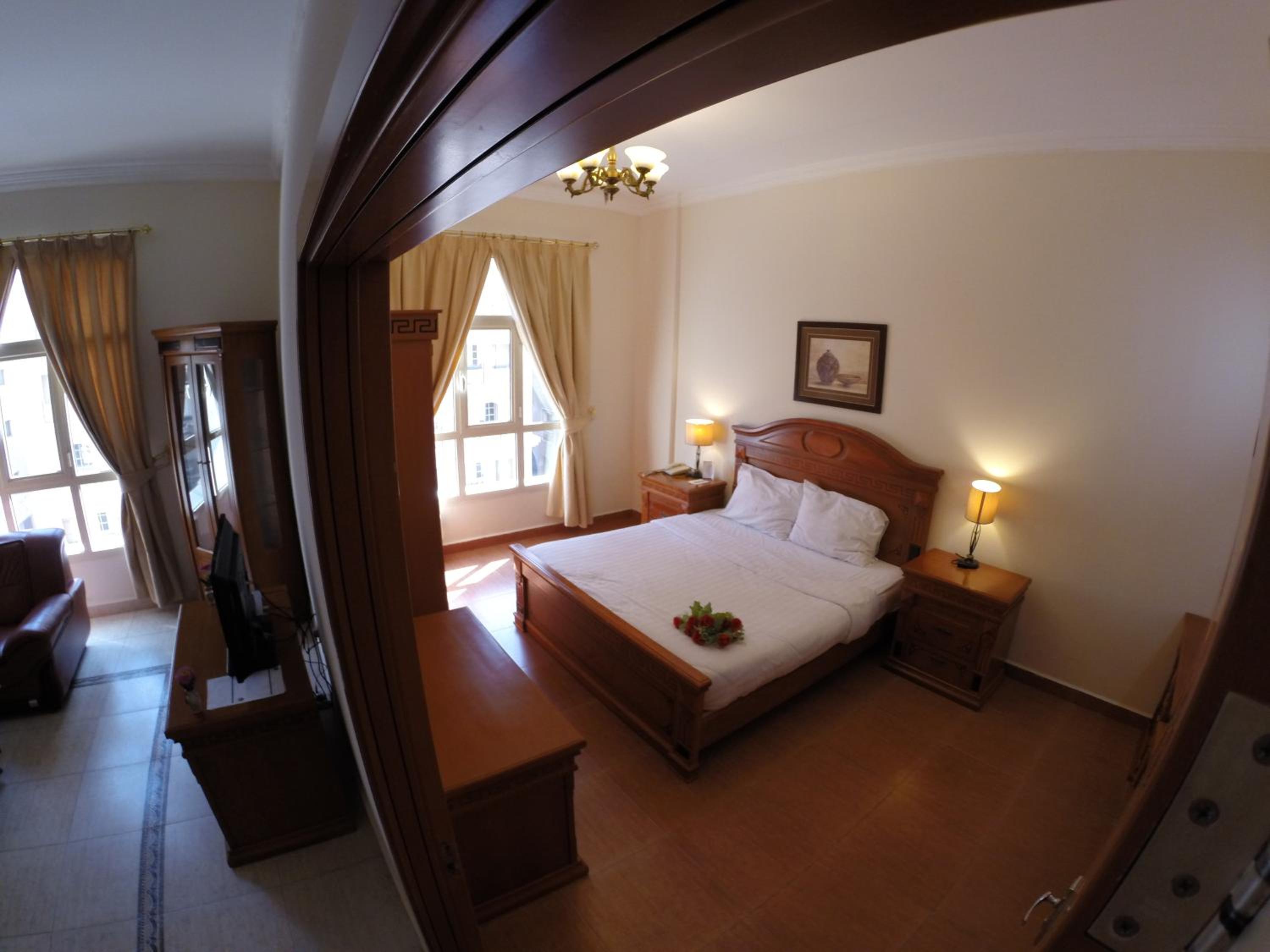 Deluxe, Suite