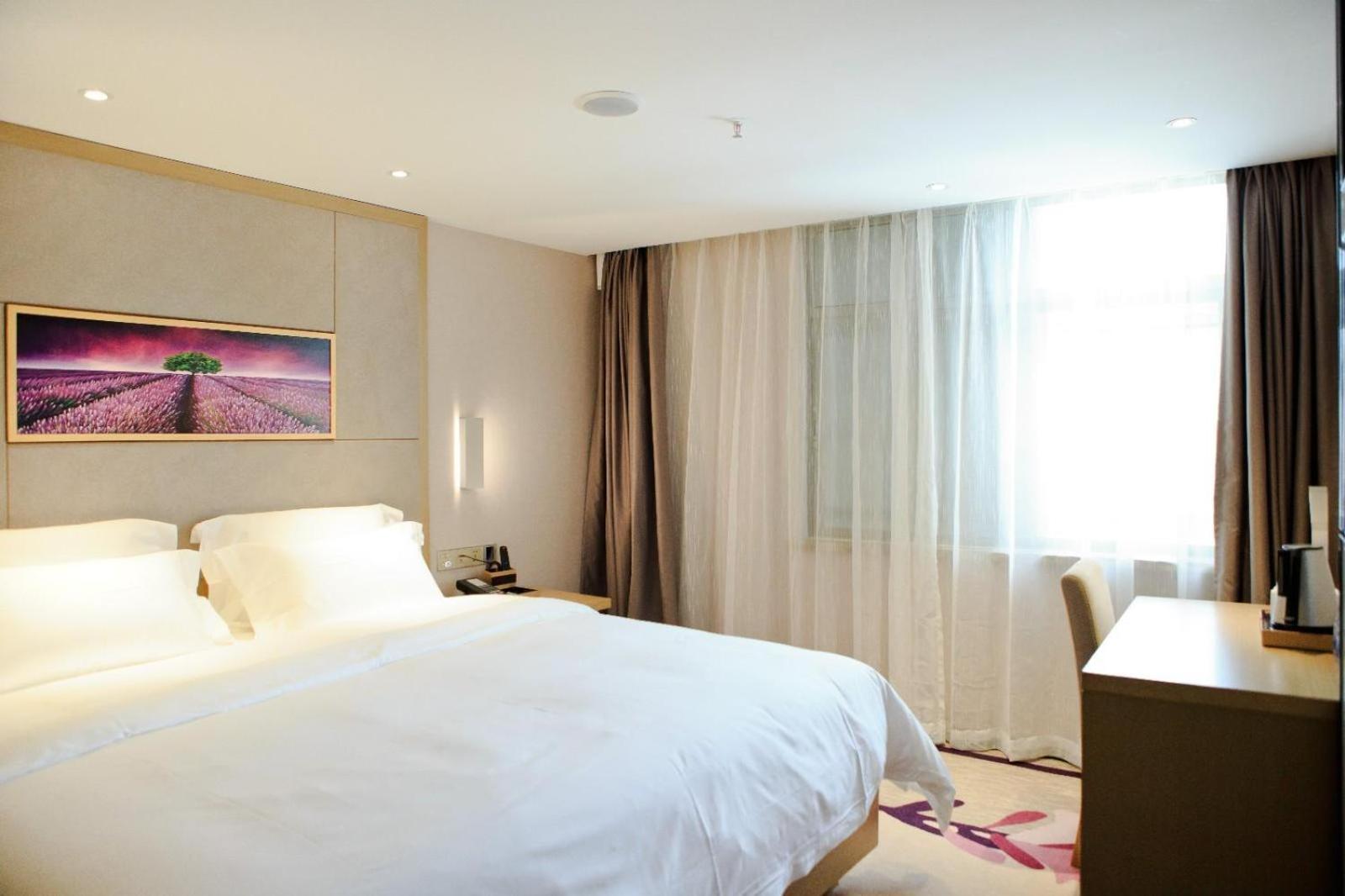 Lavande Hotel Shenzhen Shiyan Bus Station 8/49