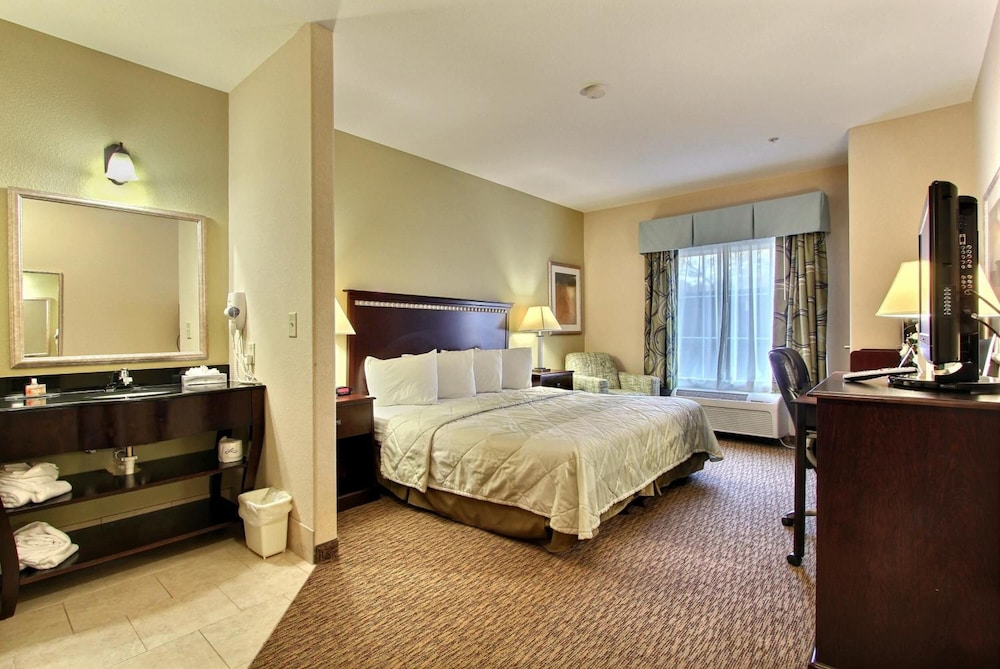 Magnolia Inn Suites 25/50
