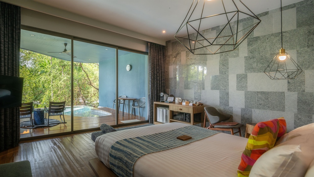 Skypool, Villa, King Bed، Navana Nature Escape 2/9
