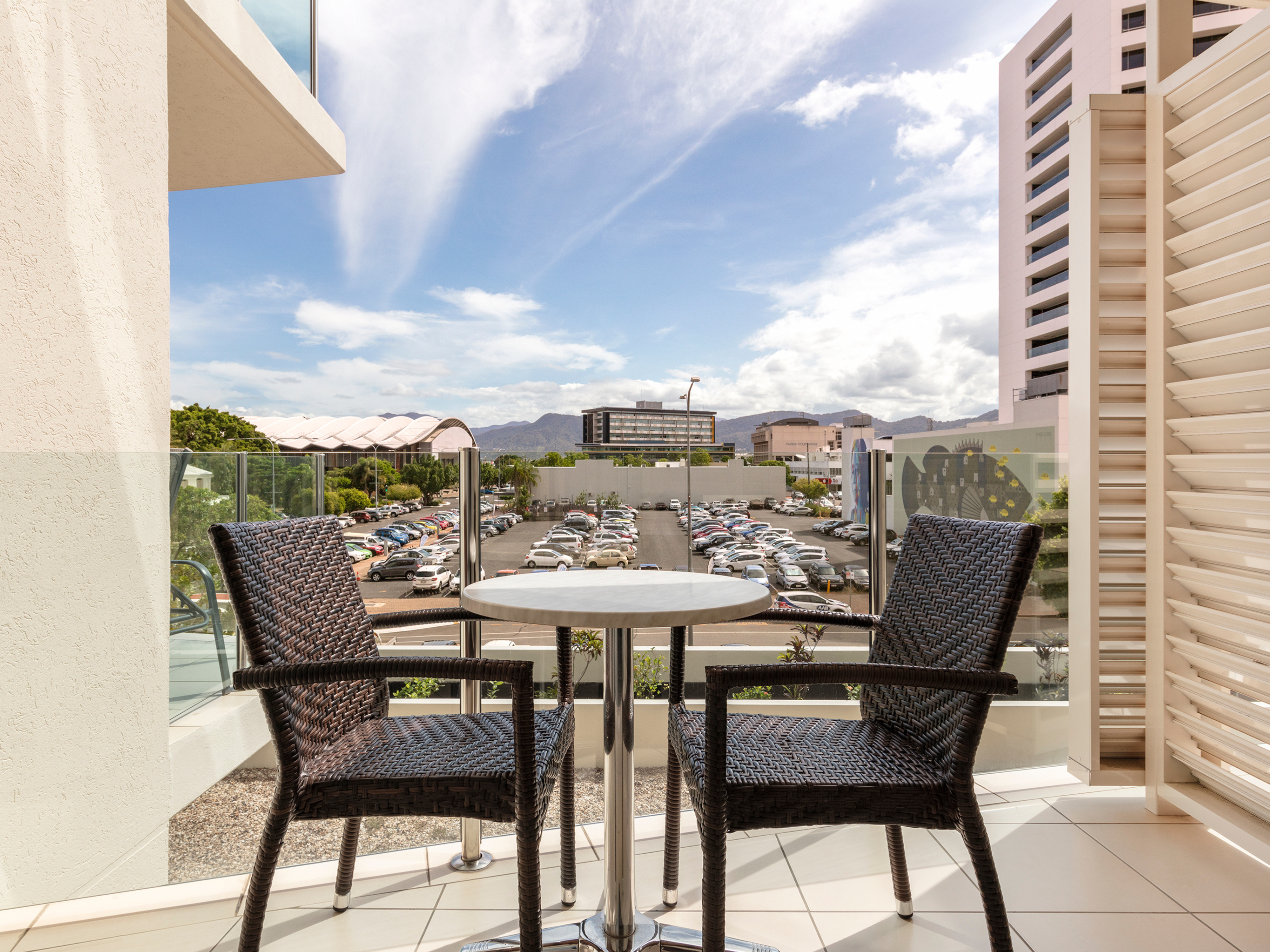 PARK REGIS CITY QUAYS 41/53