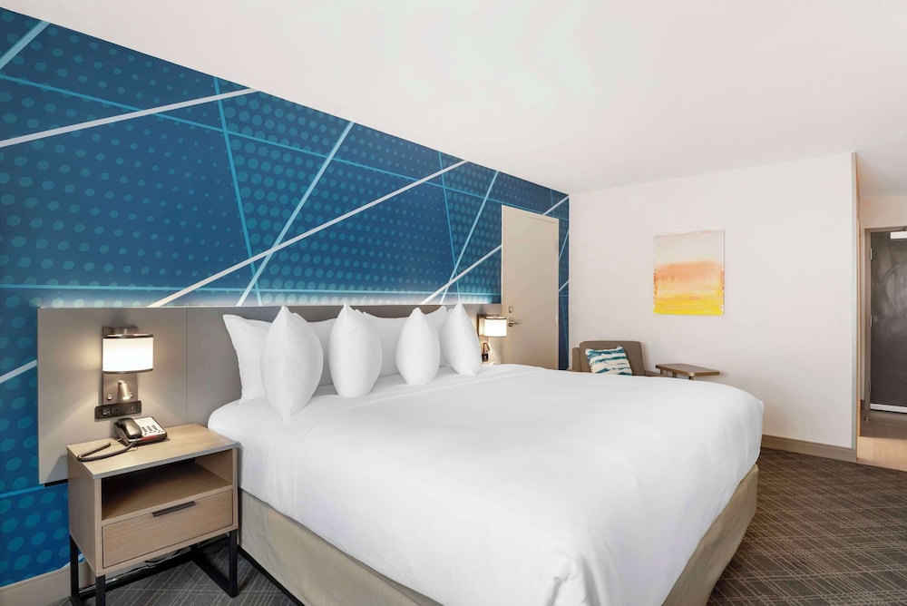 غرفة قياسية بسرير كينج، Comfort Inn Monticello 3/5