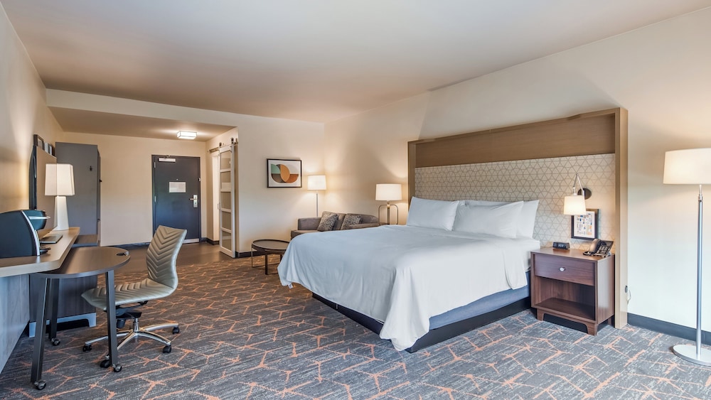 Holiday Inn - Clarksville Northeast, an IHG Hotel 20/69